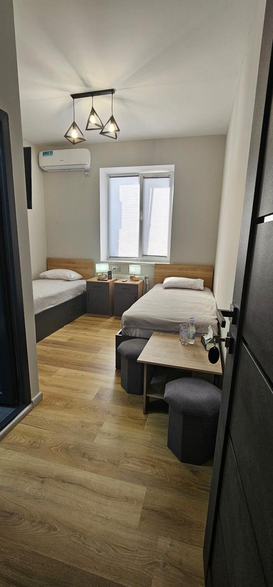 Am Hotel Jerevan Buitenkant foto